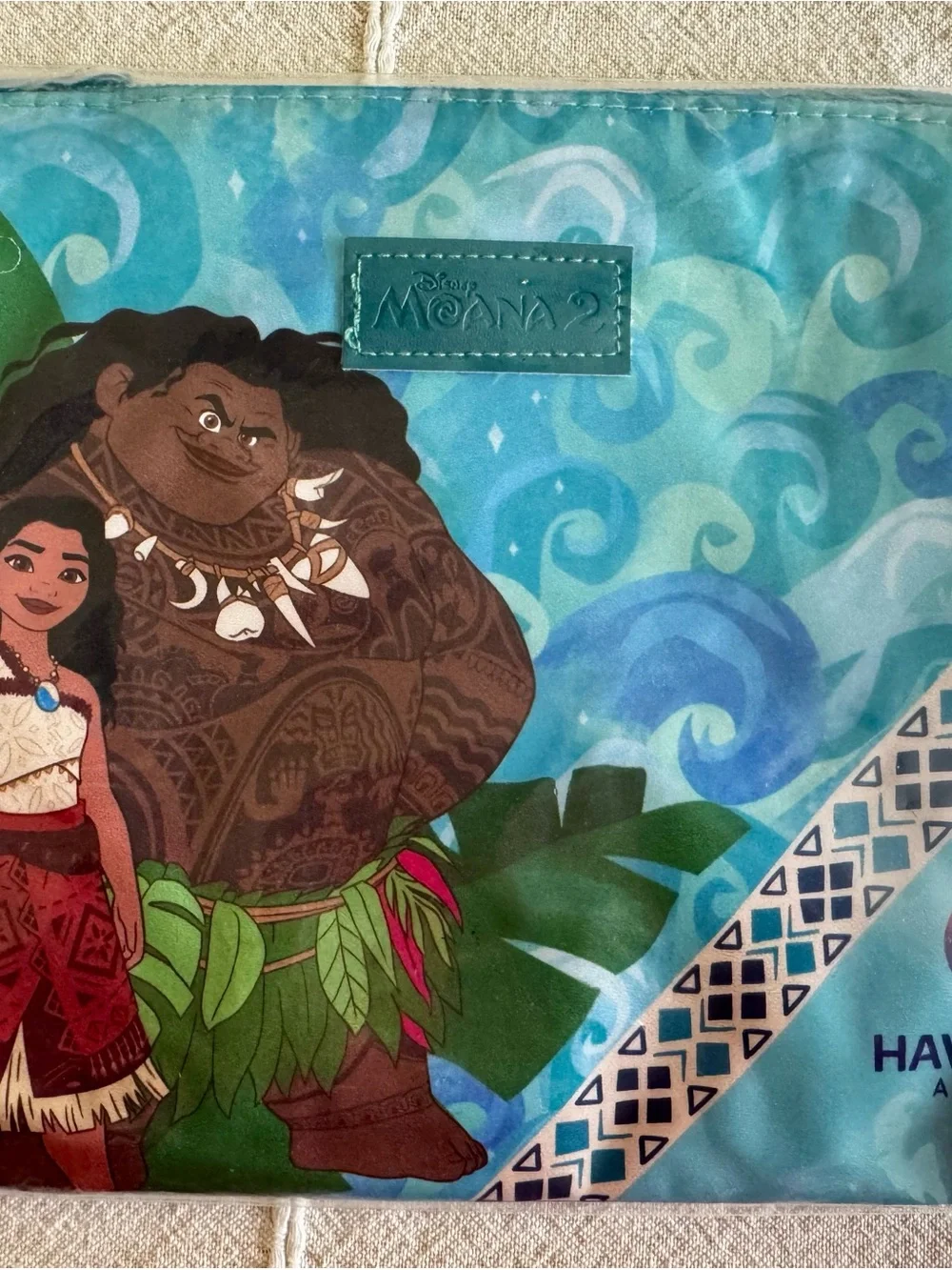 Hawaiian Airlines x Moana 2 Limited Disney Zipper Pouch